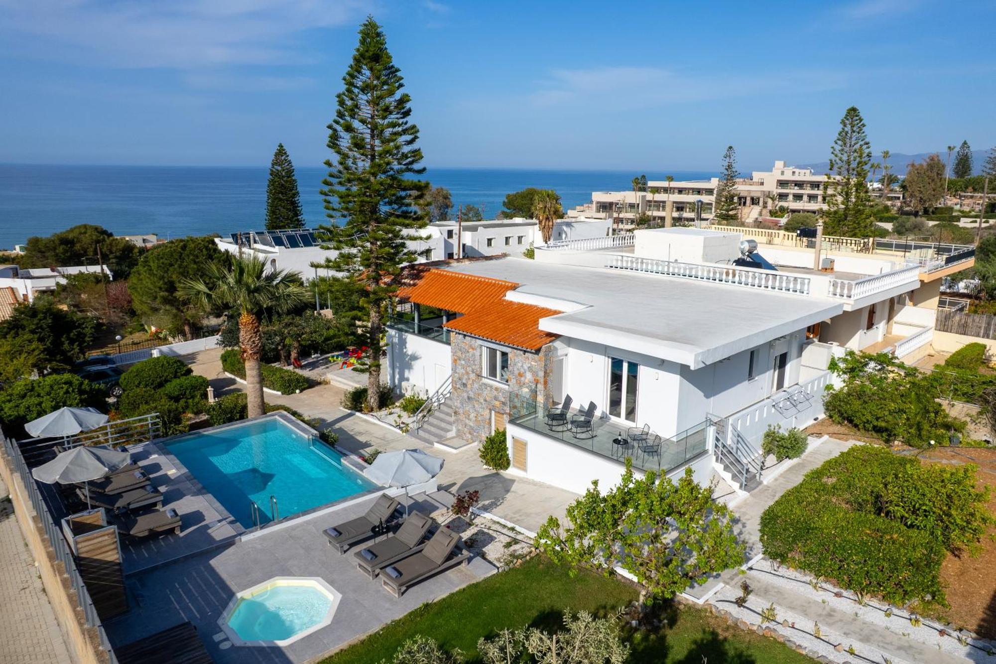 Queen'S Gem Luxury Villa - Heated Jacuzzi & Pool Hersonissos  Exteriér fotografie