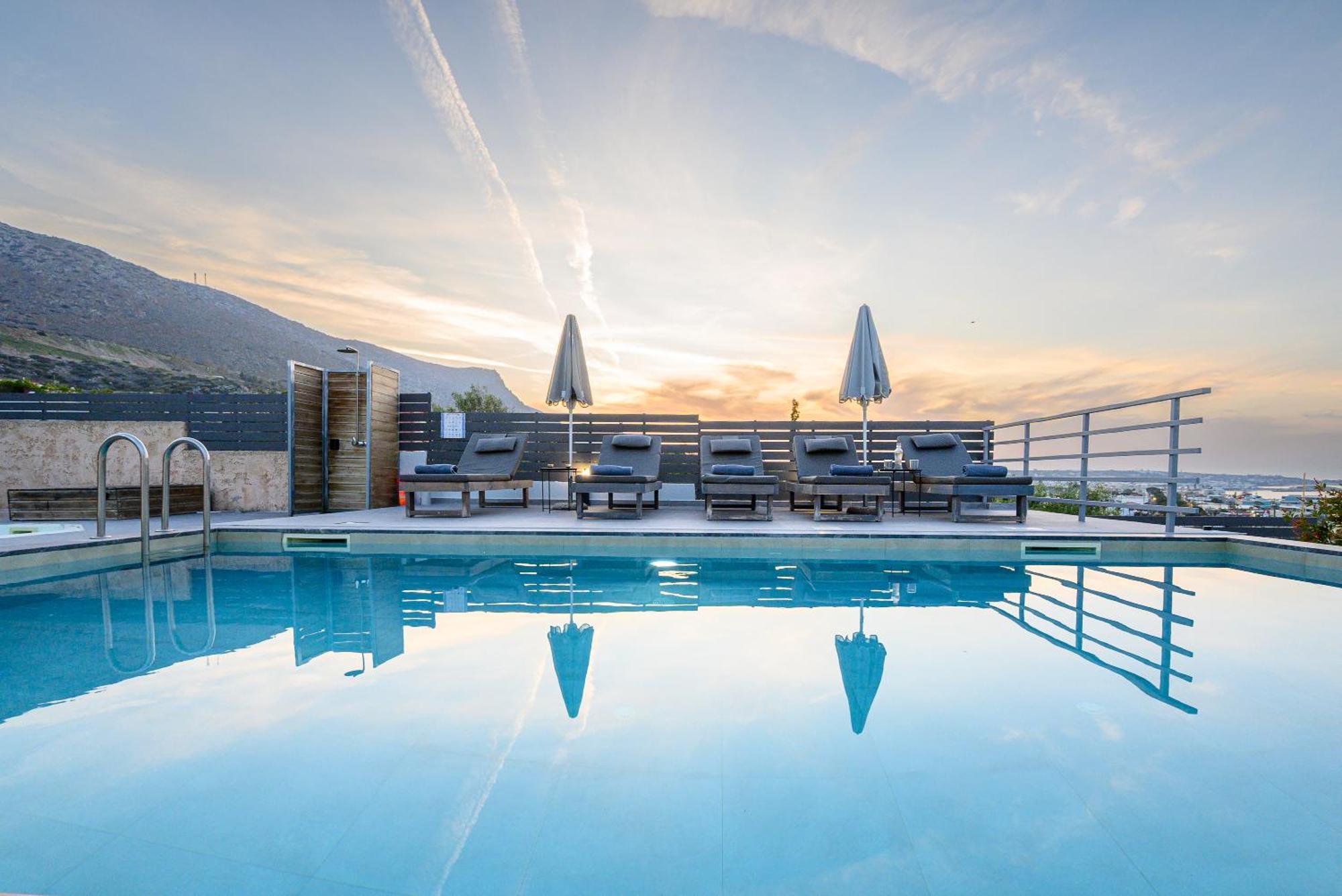 Queen'S Gem Luxury Villa - Heated Jacuzzi & Pool Hersonissos  Exteriér fotografie